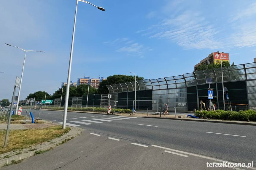 Trwa przebudowa niebezpiecznego przejścia dla pieszych