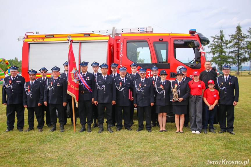 Gminny Dzień Strażaka we Wróbliku Szlacheckim. Druhowie otrzymali samochód ratowniczo-gaśniczy