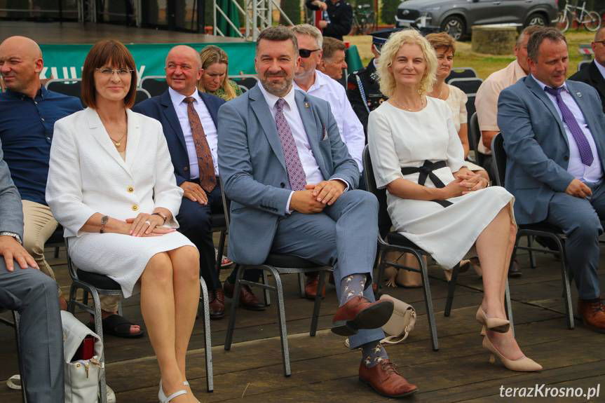 Gminny Dzień Strażaka we Wróbliku Szlacheckim. Druhowie otrzymali samochód ratowniczo-gaśniczy