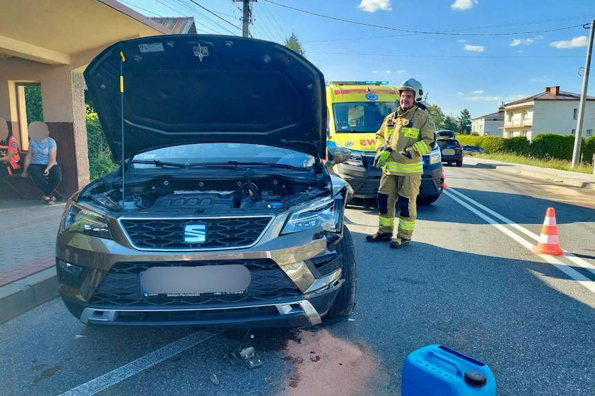 Zderzenie osobówek na DK19