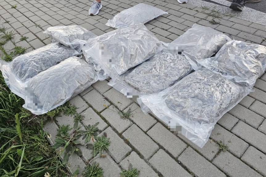 Policjanci przechwycili 10 kg narkotyków
