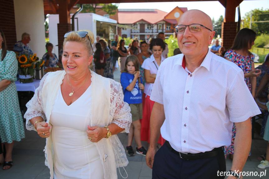 Wiktor Skwara i Dorota Chilik otworzyli plac targowy w Rogach