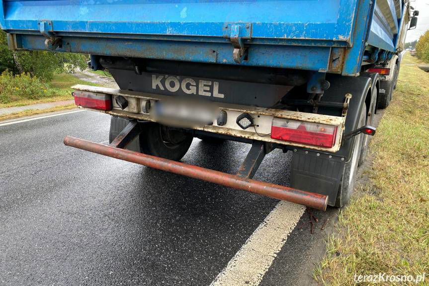 Audi rozbite, kierowca w szpitalu. Co wykażą badania krwi?