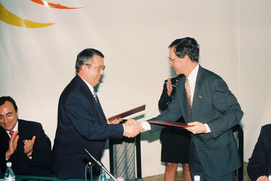 Podpisy, które zmieniły los fabryki. Co się wydarzyło w 1997 roku?