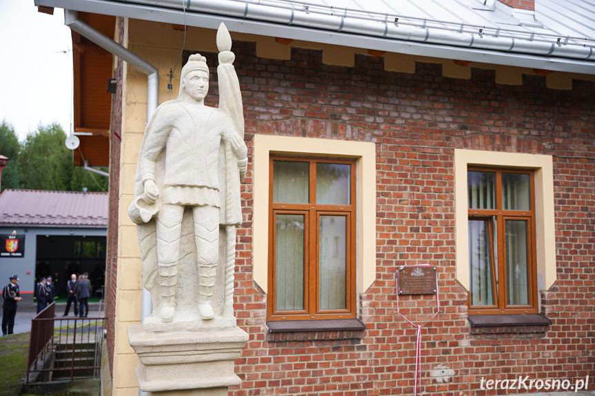 Strażacki patron na nowym posterunku. Pomnik św. Floriana odsłonięty przy OSP Krosno-Polanka