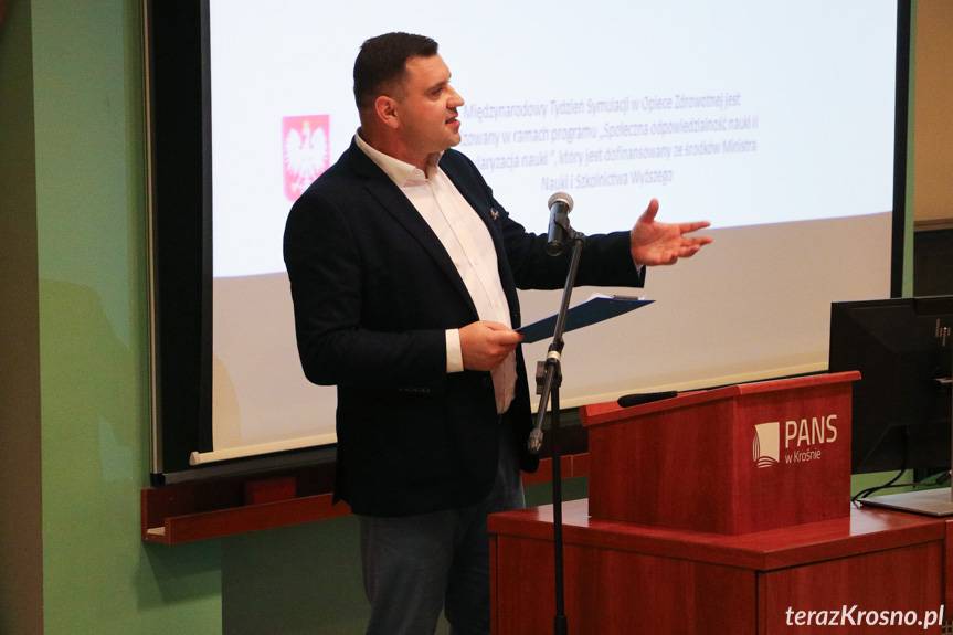 Jak bezpiecznie ratować? Konferencja i warsztaty dla służb ratowniczych w PANS w Krośnie