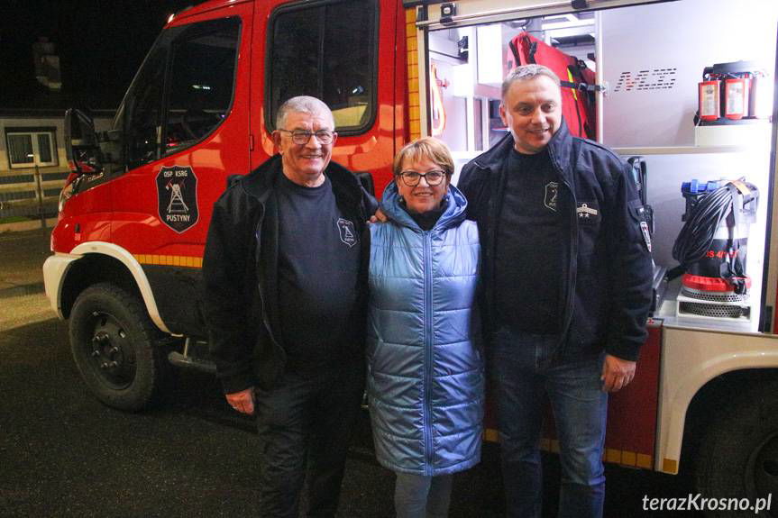 Wyjątkowy dzień w historii OSP Pustyny. Druhowie powitali nowy samochód ratowniczo-gaśniczy