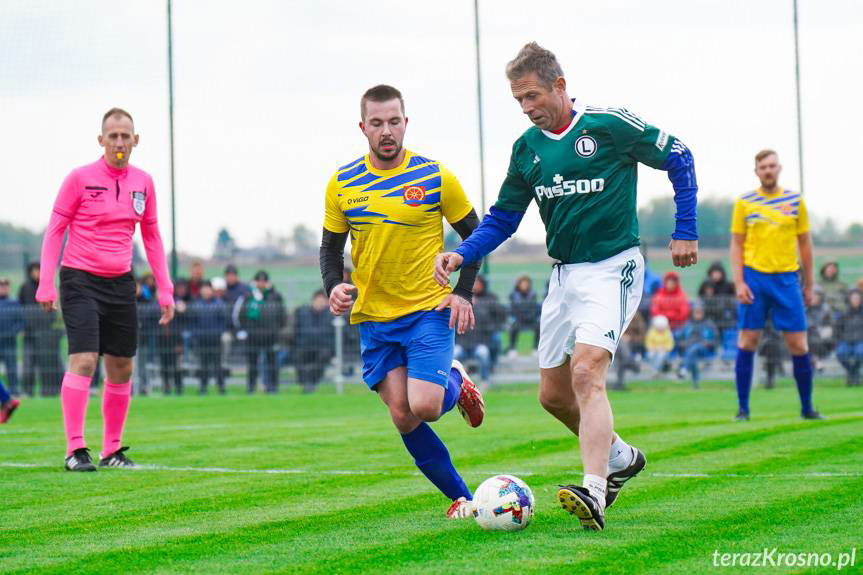 Wielkie otwarcie stadionu w Głowience - LKS Głowienka ma nowy dom