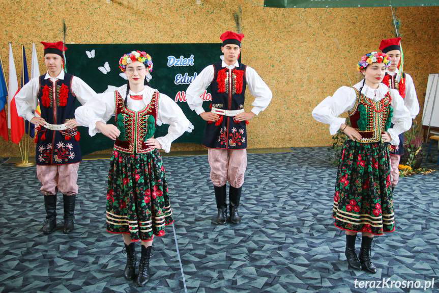 Starosta krośnieński uhonorował nauczycieli i wręczył stypendia uczniom [ZDJĘCIA]