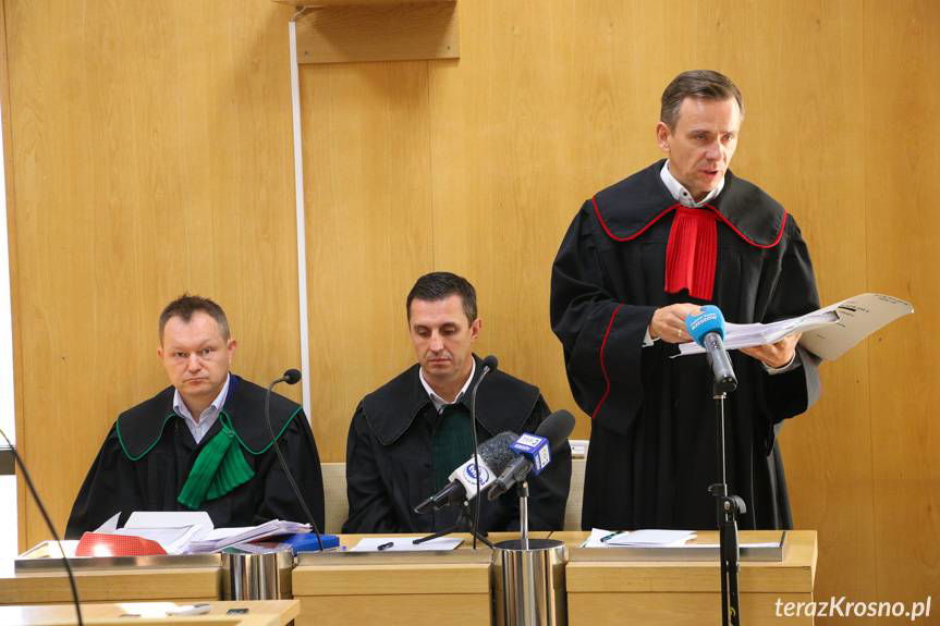 Zbrodnie w Bieszczadach. Proces byłego milicjanta i policjanta w sądzie w Krośnie [ZDJĘCIA]