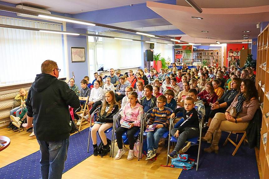 O przygodach Elfa i sztuce pisania – spotkania z Marcinem Pałaszem