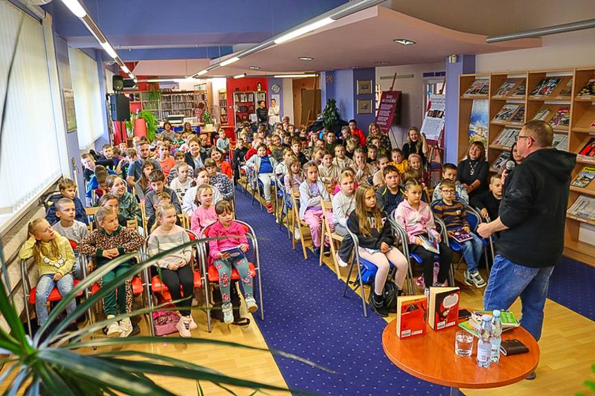 O przygodach Elfa i sztuce pisania – spotkania z Marcinem Pałaszem