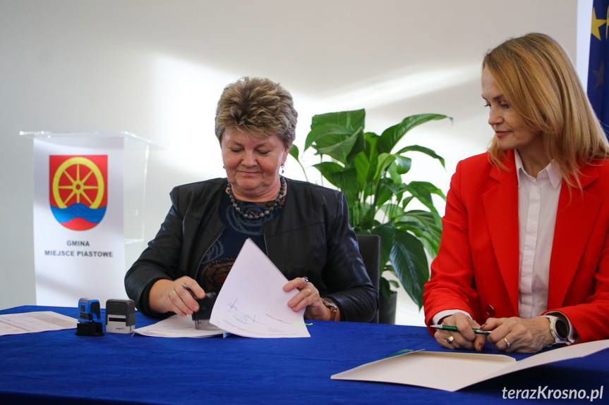 W Targowiskach podpisano umowy na wsparcie OSP