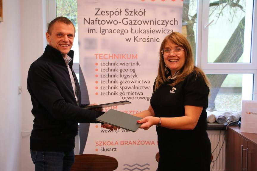 Naftówka i Eurosim3. Podpisano umowę o współpracy