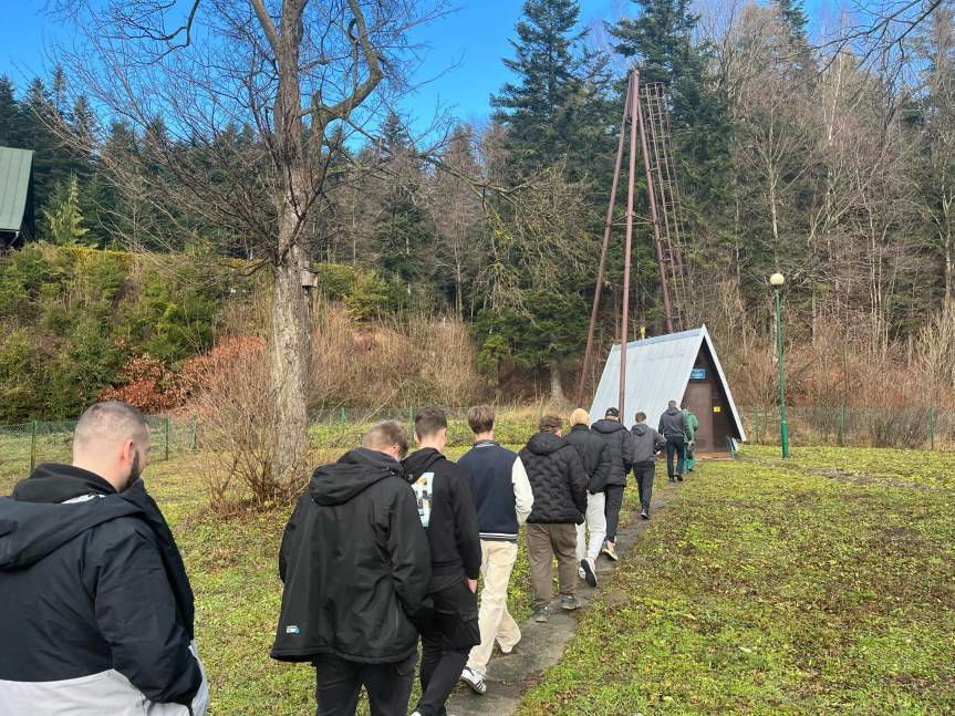 Uczniowie krośnieńskiej Naftówki w Uzdrowisku Rymanów S.A.
