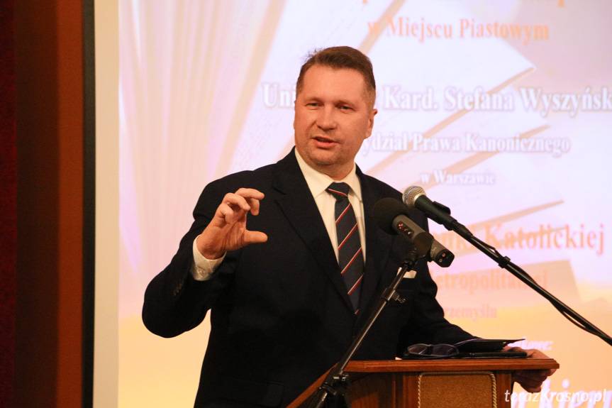 Przemysław Czarnek w Miejscu Piastowym: Nie będzie wartości w edukacji, będzie zniewolenie polskich dzieci i polskiej młodzieży [ZDJĘCIA]