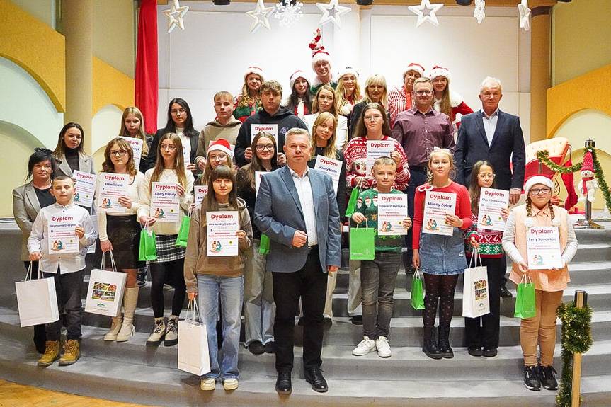 Magiczne kartki świąteczne nagrodzone w Jedliczu
