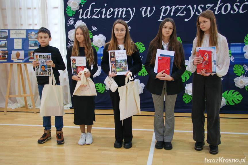 Szkolne jubileusze w Króliku Polskim [ZDJĘCIA]