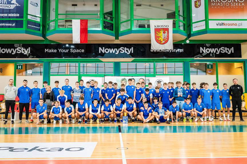 Turniej Wigilijny LOMS Karpaty Krosno