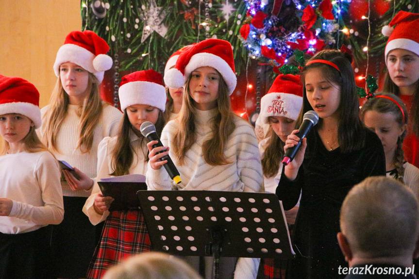 Kiermasz bożonarodzeniowy we Wrocance [ZDJĘCIA]