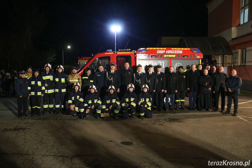 Druhowie z OSP Haczów powitali nowy samochód ratowniczo-gaśniczy [ZDJĘCIA]