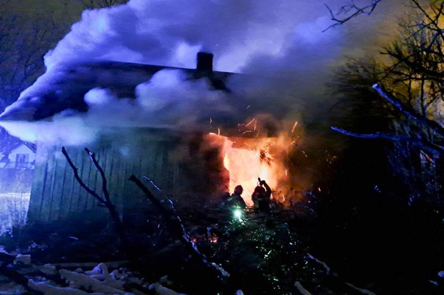 Pożar pustostanu w Humniskach