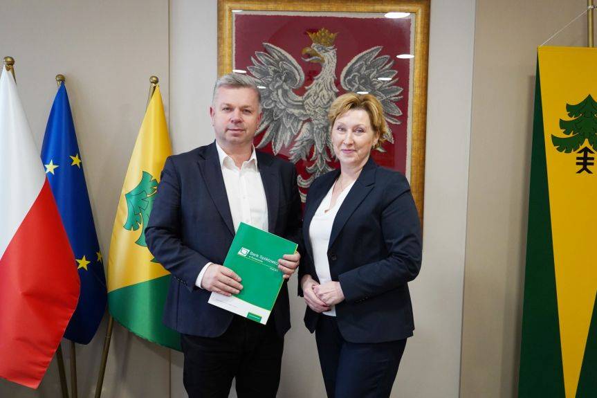 Jedlicze. Podpisano umowę na obsługę bankową