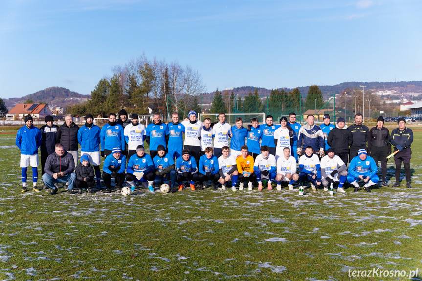 Kotwica Korczyna kultywuje sylwestrową tradycję