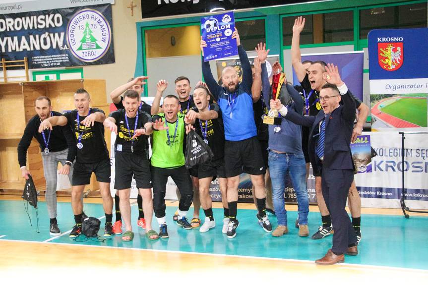 Noworoczny turniej Sędzia Winter Cup w Krośnie [ZDJĘCIA]