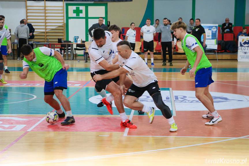 Noworoczny turniej Sędzia Winter Cup w Krośnie [ZDJĘCIA]