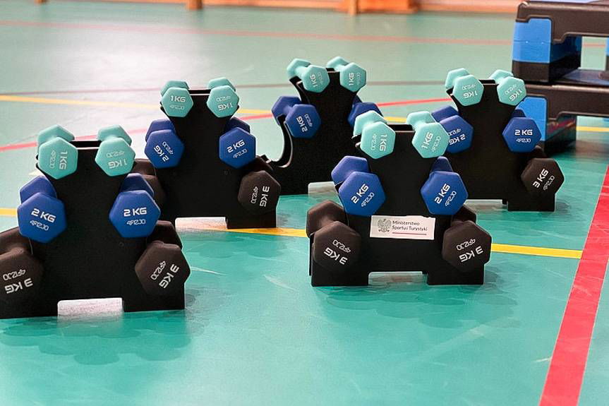 Dwie szkoły w Krośnie z nowym wyposażeniem sportowym