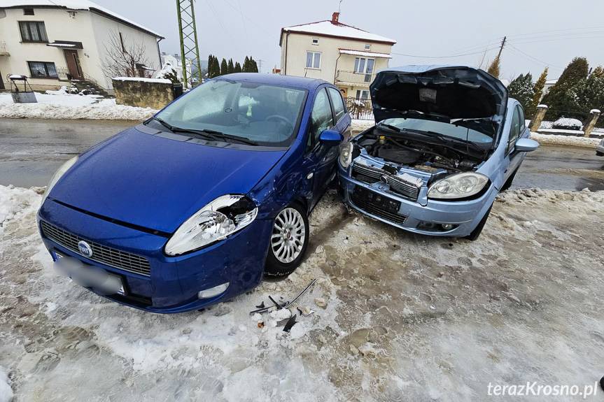 Zderzenie samochodów w Jedliczu