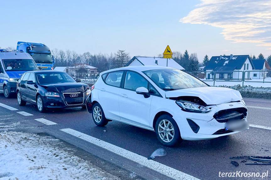 Zderzenie trzech samochodów w Iskrzyni