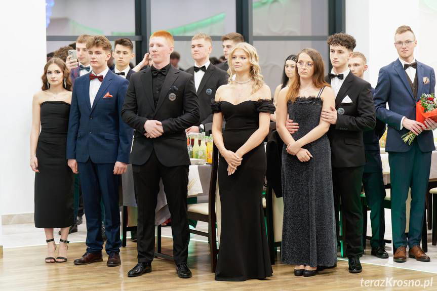 Studniówka 2025 maturzystów z Jedlicza. Bal, który na długo zostanie w pamięci [ZDJĘCIA]