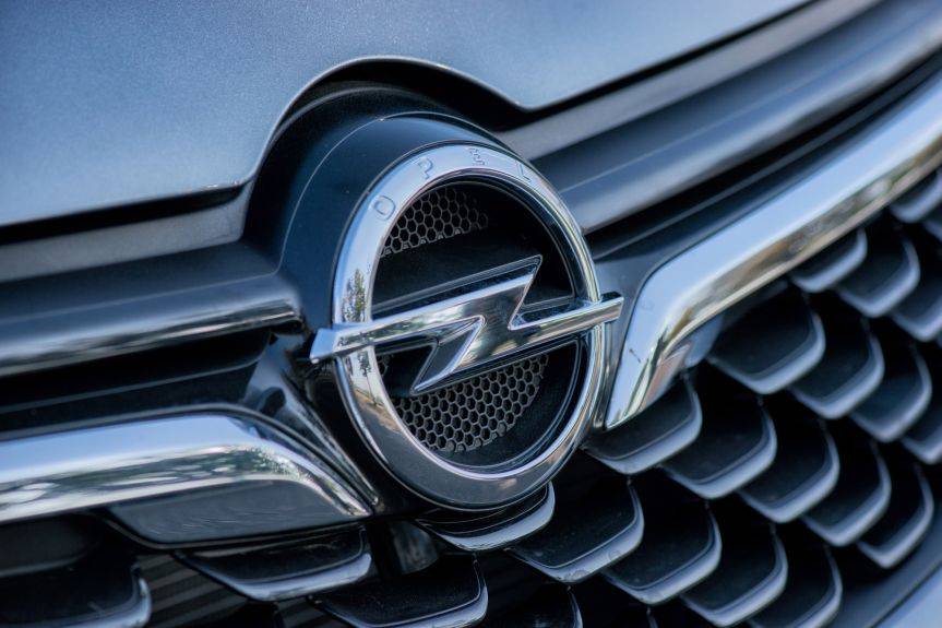 Pijany kierujący oplem wjechał do rowu