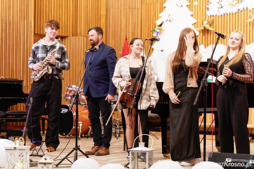 VI edycja "Koncertu kolęd muzykujących rodzin". Święto rodzinnej muzyki i tradycji