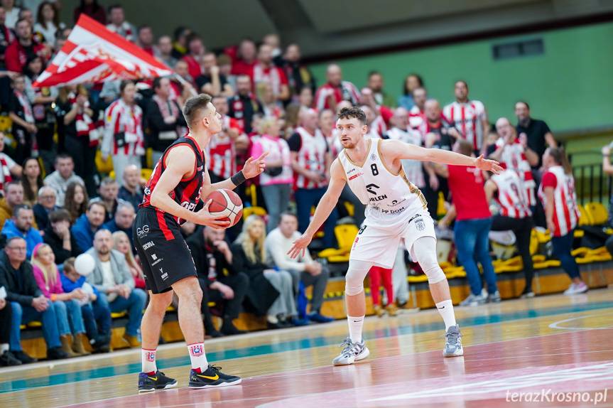 Nie tak to miało wyglądać. Miasto Szkła Krosno uległo OPTeam Energia Polska Resovii Rzeszów 95:109 [ZDJĘCIA]