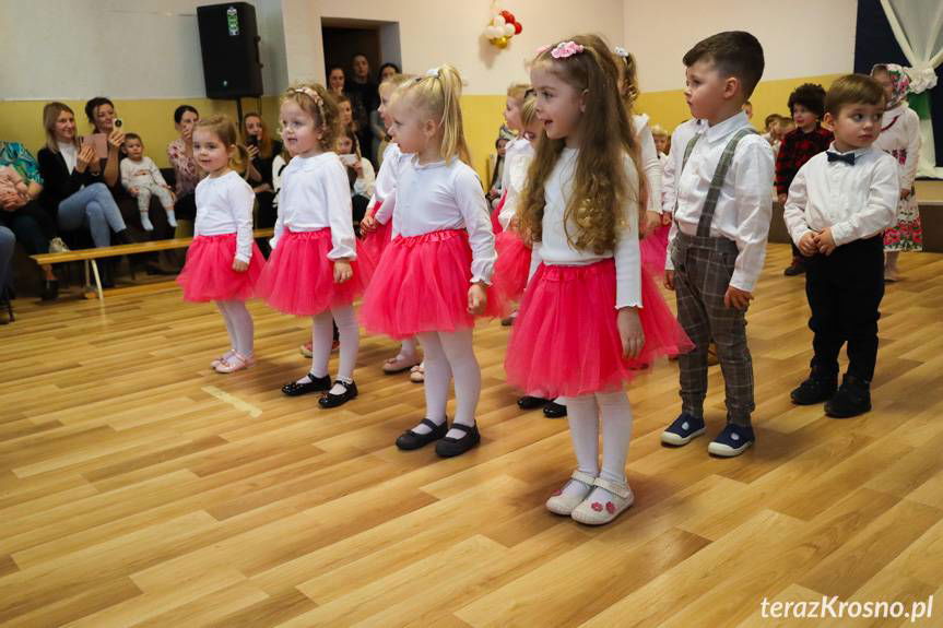 Uroczysty Dzień Babci, Dziadka i Seniora w Króliku Polskim [ZDJĘCIA]