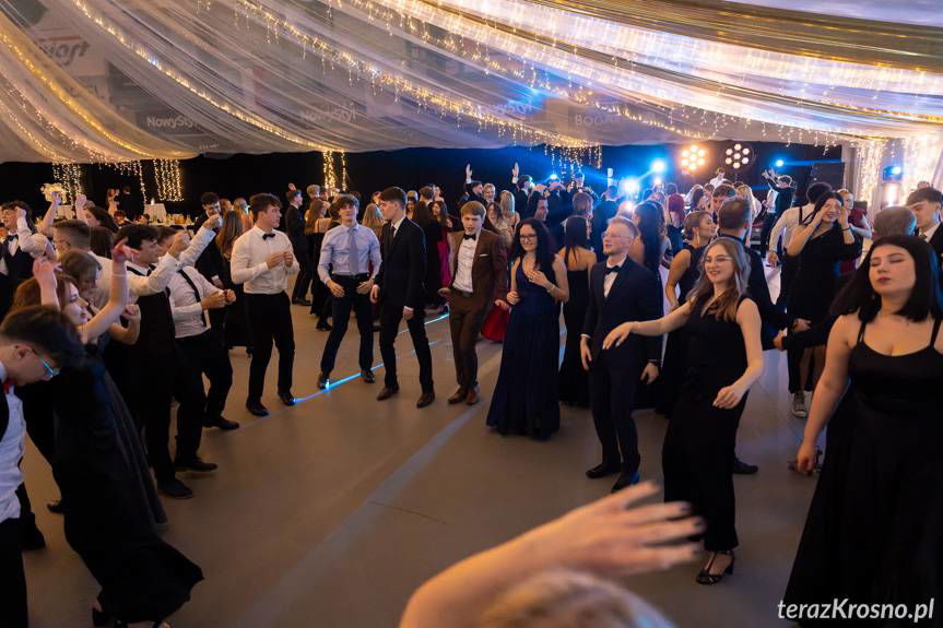 Studniówka jak z marzeń! Tak bawili się maturzyści z "Kopernika"