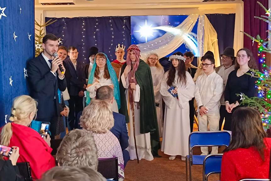 Jasełka w wykonaniu wychowanków SOSW w Iwoniczu-Zdroju