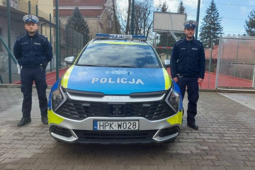 Nowy radiowóz dla strzyżowskiej drogówki