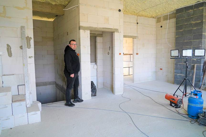 Budują remizę wspólnymi siłami - wyjątkowa inicjatywa w Podniebylu