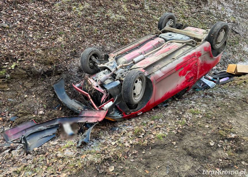 Dachowanie toyoty w Korczynie