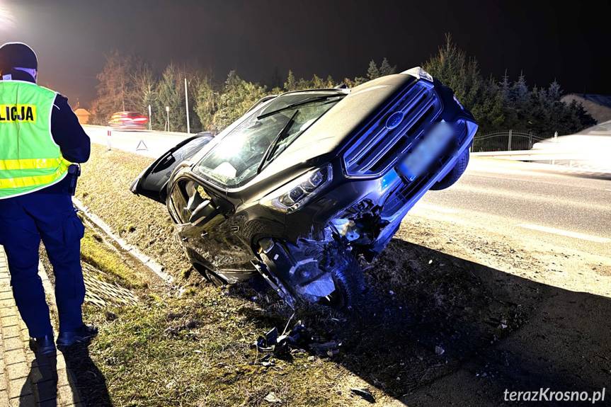Zjechał z drogi i uderzył w przepust