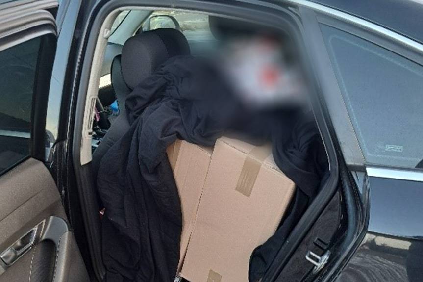 Nielegalne papierosy po dach! Zatrzymanie w Chyrowej