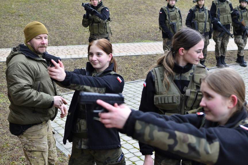 Uczniowie LO w Rymanowie na specjalistycznym szkoleniu wojskowym