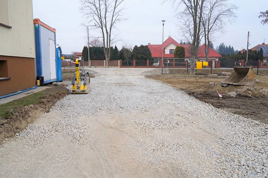 Ruszyły prace przy nowym obiekcie sportowym w Jaszczwi