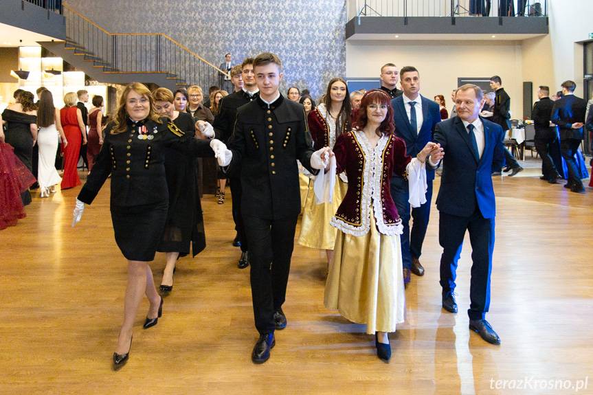 Studniówka 2025. Wyjątkowy wieczór maturzystów "Naftówki" [ZDJĘCIA]