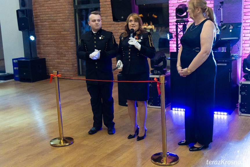 Studniówka 2025. Wyjątkowy wieczór maturzystów "Naftówki" [ZDJĘCIA]