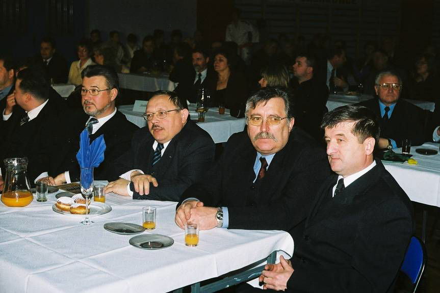 Najpopularniejsi sportowcy, trener i działacz powiatu krośnieńskiego w 2004 roku [ZDJĘCIA]